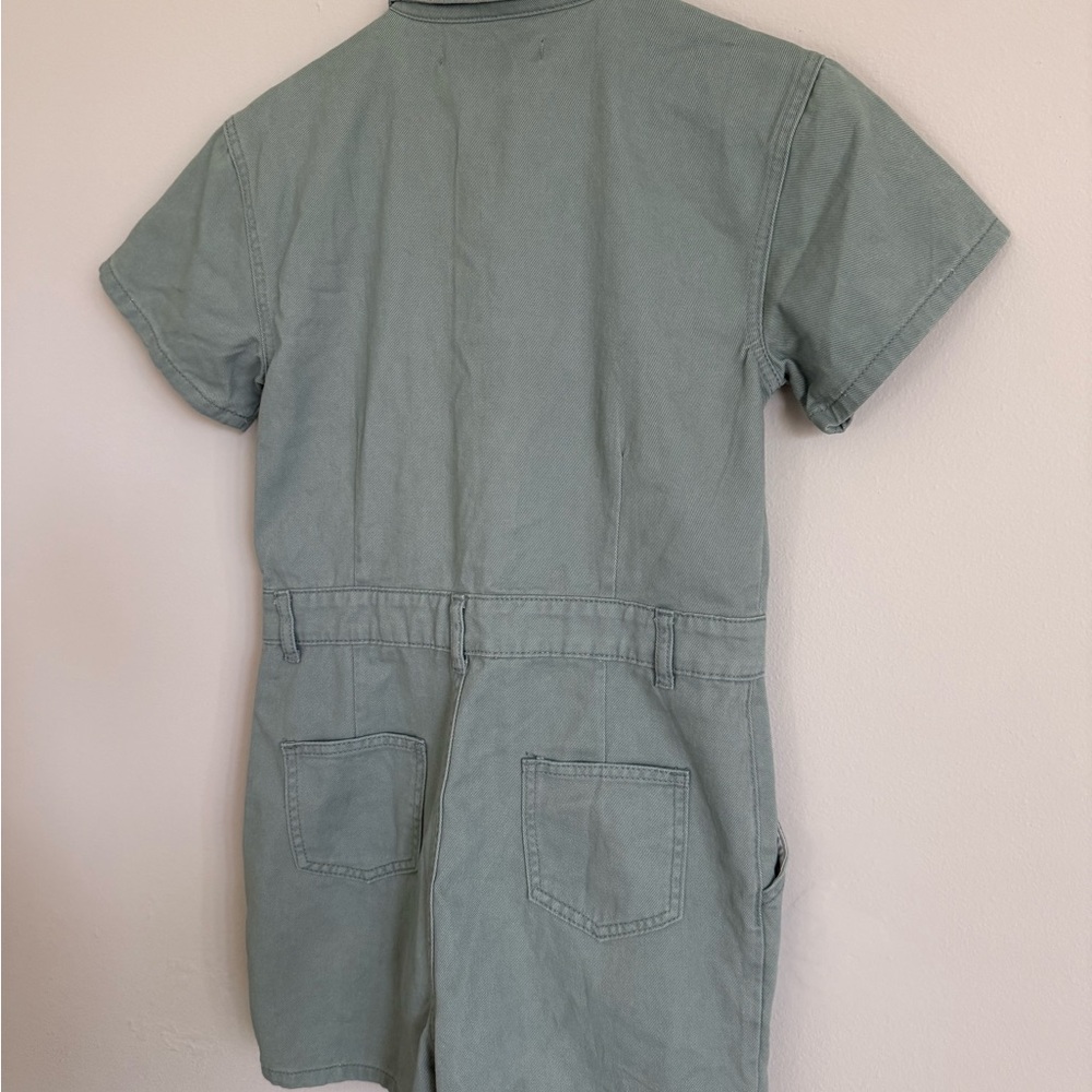 NWT Lioness Short Sleeve Khaki Green Romper - Picture 7 of 9